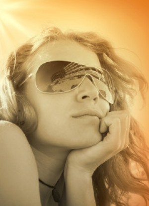 Sourcing wholesale designer sunglasses online